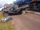 Fumaça na rodovia provoca acidente com quatro carros e dois caminhões