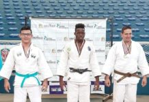Sensei Michel Vendramin disputa jogos regionais por Marília e ganha 2 medalhas.