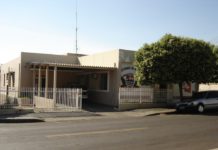 Inquérito policial investiga aplicação de tatuagens sem autorização dos pais em adolescente de 15 anos