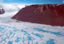 Iceberg de 315 bilhões de toneladas se desprende da Antártida