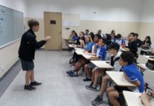 Gramática sem complicação: alunos do Anglo-CID têm aula diferenciada