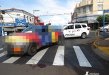 Idosa é atropelada na esquina da Praça Arthur Pagnozzi no centro de Dracena