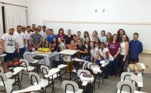 Alunos do curso Técnico em Radiologia do CEP/UME assistem à palestra sobre a profissão