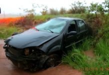 Motorista sofre grave capotamento e foge do local do acidente