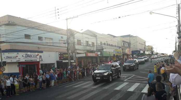 Polícia Civil participa de desfile em comemoração aos 74 anos de Dracena