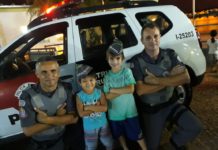 A Foto não era com o Papai Noel? Até aparecerem os Policiais na Viatura…