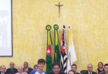 Alunos do Anglo-CID participam de Parlamento Jovem em Dracena