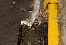 Reclamação da População: Bueiros continuam entupidos no centro da cidade