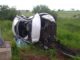 Capotamento de carro deixa motorista preso nas ferragens na SP-284, em Martinópolis