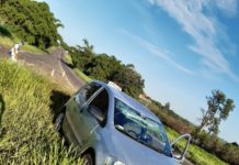 Acidente na rotatória da antiga Fruteza envolve dois veículos.