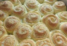 Doces e Salgados, só ligar e fazer sua encomenda