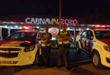 Polícia Militar garantindo a segurança dos foliões em Paulicéia e Panorama, inclusive com Canil e Drone