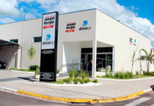 Reclamação da População: Calçada que demanda ao Poupa Tempo está intransitável