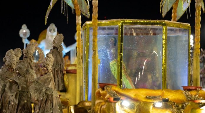 Viradouro vira no fim e é campeã do carnaval do Rio