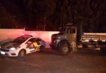 Após denúncia e buscas pela SP-425, Polícia Rodoviária recupera caminhão furtado minutos antes em posto de combustíveis