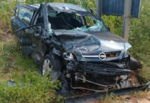 Colisão frontal entre dois carros deixa uma vítima grave na SP-294