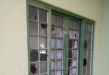 Reclamação da População: Centro Comunitário do Jardim Jussara está totalmente abandonado