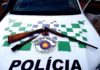 Polícia Ambiental aborda veículo com motorista e dois cães e apreende arma utilizada em caça