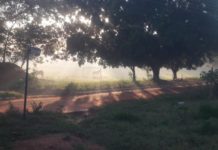 Fogo no lixão de Iandara tira sossego dos moradores, estão reclamando que há três noites não conseguem dormir