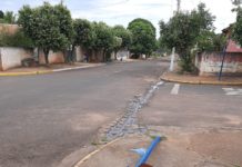 Reclamação da População: Vândalos derrubaram placa de sinalização no Distríto de Jaciporã