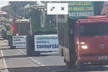 Agricultores fazem manifestação na cidade de Pompéia contra a corrupção e em apoio a Bolsonaro