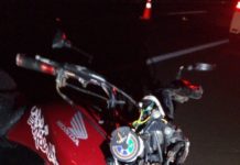 Motorista morre atropelado por motocicleta durante apoio a colega com problemas no caminhão na SP-270