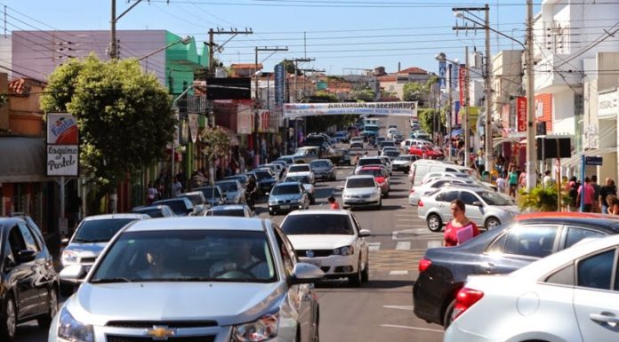 ACE, Sincomerciários e Prefeitura regulamentam horário do comércio aos sábados em Dracena