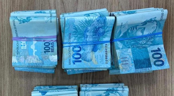 Advogada oferece quase R$ 45 mil a policiais militares em troca de liberdade de ‘cliente’ e dupla é presa por corrupção ativa