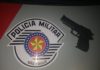 Ao vistoriar veículo, Polícia Militar captura foragido da Justiça e apreende simulacro de pistola em Tupi Paulista