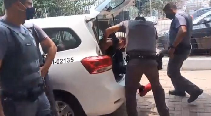 Filho é preso por matar a mãe com martelo após ser filmado apanhando dela no interior de SP