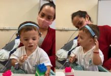 Bebê de 2 anos passa a reconhecer sons e aprende a falar ‘mamãe’ após receber aparelho de hospital da USP