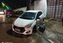 Moradores de Presidente Prudente trabalham para recuperar os estragos causados por temporal