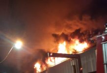 Incêndio de grandes proporções atinge camelódromo em Rio Preto