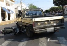 Acidente entre camionhete e moto deixa duas pessoas feridas na Vila Barros