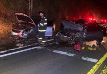 Batida frontal entre carros deixa motoristas em estado grave e gravíssimo