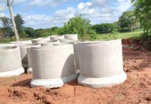 Tubulação começa a ser implantada na galeria da Rua Ipiranga