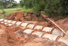 Mais de 30 tubos já foram implantados na galeria da Rua Ipiranga