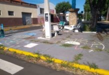 Praça que foi revitalizada recentemente está em total abandono