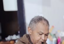 Instrumento Musical foi esquecido em rua ao descer de veiculo