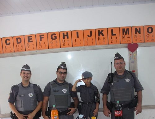 Polícia Militar realiza sonho de Criança que é Fã da Corporação