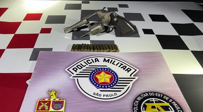 Polícia Militar prende homem por porte ilegal de Arma de Fogo e condenação na Justiça em Dracena