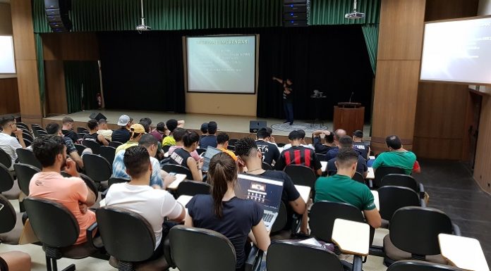 Unifadra realiza palestra com o técnico Flavinho Cavalcante