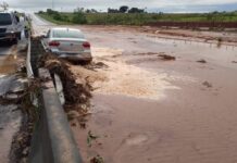 Barragem em Caiuá estoura e deixa Rodovia Raposo Tavares interditada
