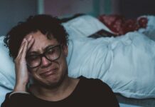 Síndrome do Ninho Vazio: lidando com a transição dos filhos para a vida adulta (por Cidinha Pascoaloto)