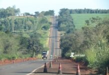 D.E.R. está fazendo melhorias no acostamento da SP-563, terceira faixa também deve ser implantada