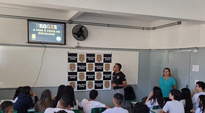 Polícia Civil realiza palestra sobre prevenção as Drogas para alunos do 9º ano de Escola Estadual de Dracena
