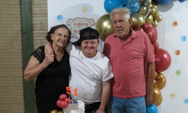 Dagoberto Montrezol tem festa surpresa no seu aniversário