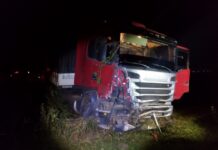 Acidente grave envolve carreta, caminhão e dois carros na SP-563 em Dracena