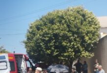 Acidente entre carro e moto em avenida na Vila Barros em Dracena