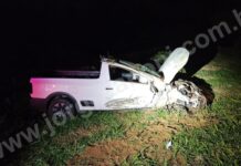 Acidente entre dois veículos com muitos danos na SP-294 em Dracena